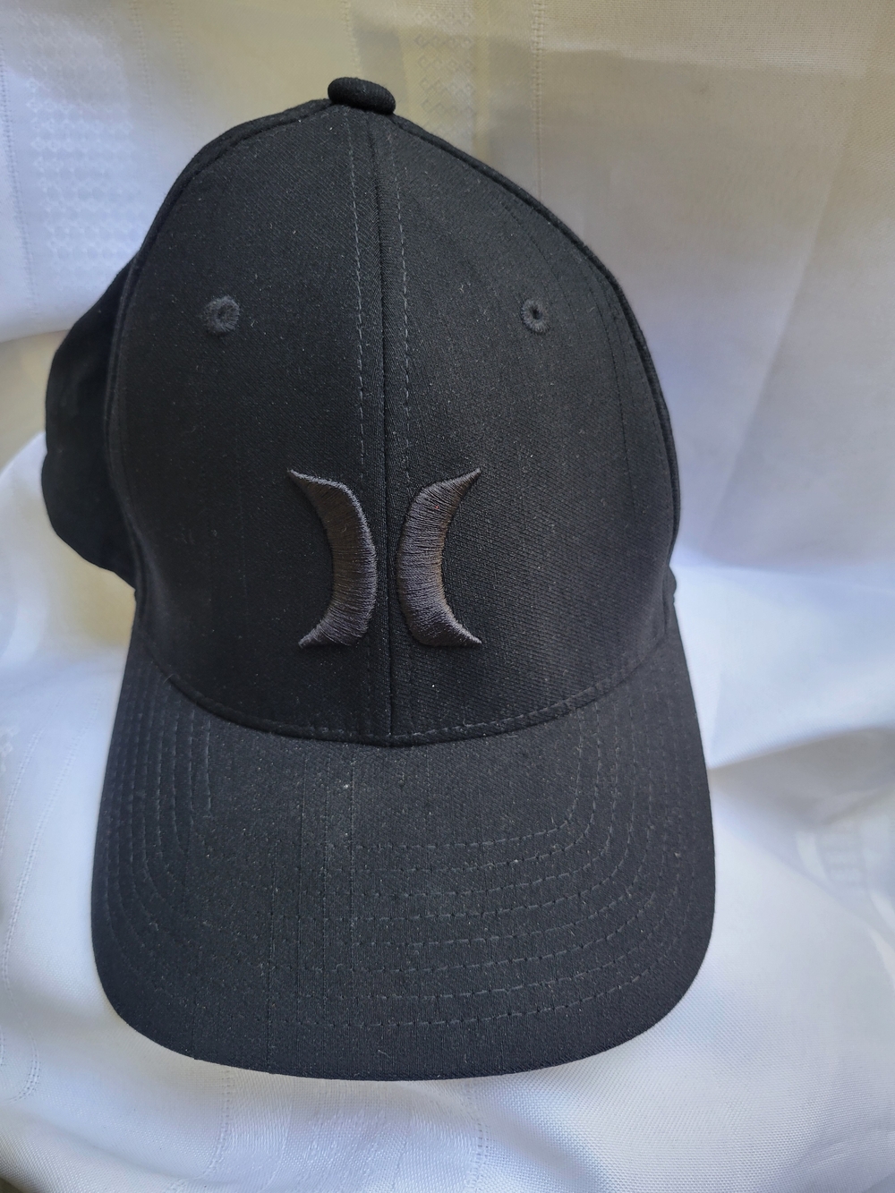 Hurley Black Curved-Brim Logo Cap
